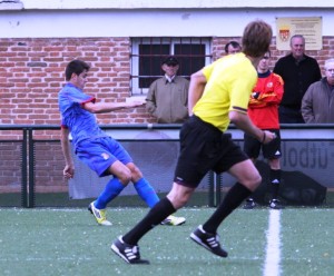 Jesús Meneses, 'Chechu', en un partido con la selección balear Sub 18. Foto: Fútbol Balear