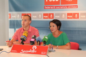 Sofía Hernanz y Simón Planells, hoy en rueda de prensa. 