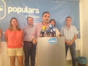 Marí Bosó comparece como nuevo presidente del PP