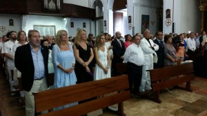 Gonzalo Juan, Marta Díaz, Carmen Boned y Carmen Ferrer, durante la misa. 