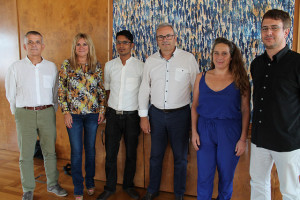 Imagen de la visita de la ONG Vía Oberta Nepal en el Consell. 