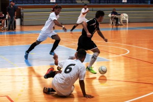 La Peña Deportiva Fútbol Sala logró su primer triunfo liguero frente al Manresa.