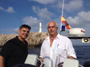 El conseller de Presidencia, Bartomeu Escandell, y la consellera de Medio Ambiente, y el director General de Pesca y Medio Marí, Joan Mercante, durante su visita a Formentera. 