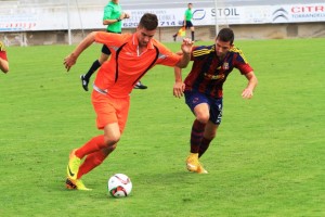 Alberto Górriz, delantero del Formentera, durante el partido frente al Poblense. Foto: Fútbol Balear