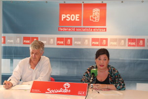 Enri Casanova y Silvia Limones, hoy en rueda de prensa. 