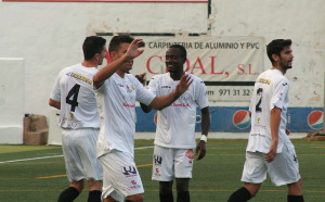 La Peña Deportiva espera celebrar este domingo su primer triunfo liguero.