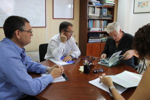 La reunión entre Josep Marí Ribas, Joana Garau y representantes de ambas instituciones.  