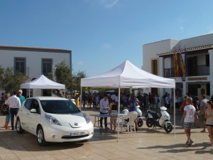 Imagen de archivo de una exhibición de vehículos eléctricos en Formentera.