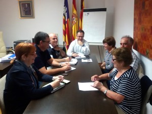 Imatge de la reunió mantenguda amb els representants de sa Raval.