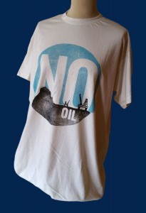 La camiseta de 'No Oil' contra las prospecciones petrolíferas. 