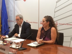 Vicent Torres y Viviana de Sans, hoy en rueda de prensa