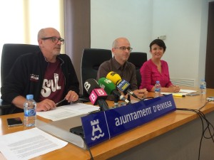 Joan Ribas, Alfonso Molina y Elena López Boned, en rueda de prensa. 