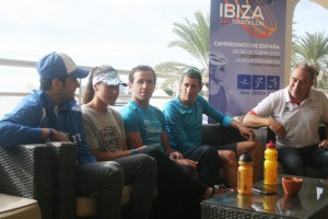 El triatleta ibicenco Josep Torres, durante la rueda de prensa de este sábado.