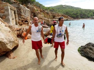 Los socorristas de Sant Antoni han realizado varios simulacros. 