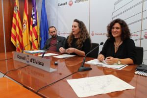 Miquel Vericad, Viviana de Sans y Pepa Marí, en la rueda de prensa de hoy tras el Consell Executiu.