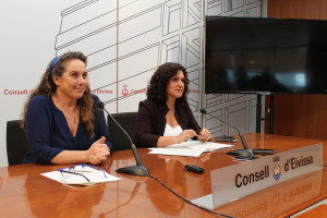 Viviana de Sans y Pepa Marí en la rueda de prensa del Consell Executiu. 