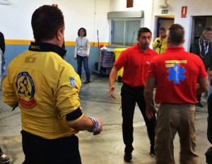 Los integrantes de la empresa Emergency Staff en los talleres para tratar pacientes agresivos. 