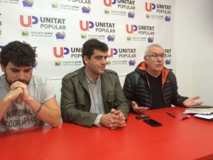 Cayo Lara, Artur Parrón i Óscar Rodríguez a la seu d'Esquerra Unida.