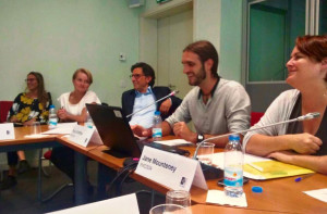 Los integrantes de la empresa Emergency Staff en el congreso sobre drogas en Lisboa. 