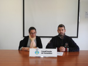 Presentació de la beca d'investigació científica per al 2015