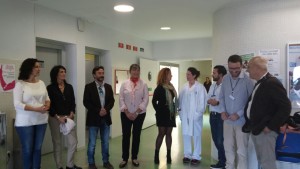 De izquierda a derecha, Silvia Tur, Ana Juan, Rafa Ramirez, Patricia Gómez, Rosa Duro, Pep Balanzat y Yago Gómez, director del hospital formenterés.