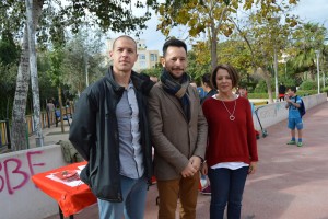 Simón Planells, Rafa Ruiz y Sofía Hernanz, esta mañana en el Parque de la Paz.