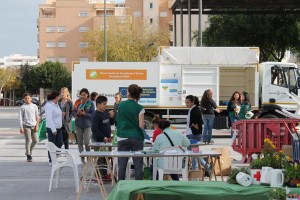 Tallers de reciclatge a la plaça Albert i Nieto