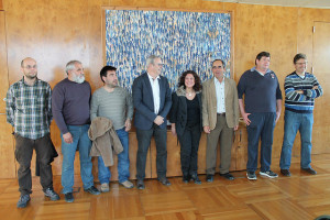 Vicent Torres y Pepa Marí con los representantes del sector del taxi.