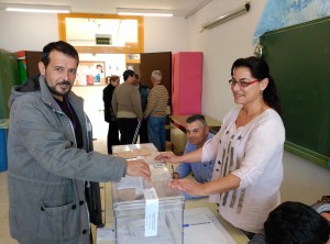 Mario Devis ha votado esta mañana.