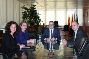 Imatge de la reunió mantinguda aquesta setmana entre Vicent Torres, Vicent Marí, Pepa Marí i Viviana de Sans, per la reforma de la carretera de Santa Eulària.