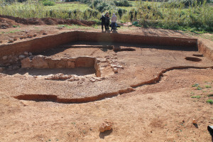 Durant les pròximes setmanes continuaran les excavacions per delimitar amb més precisió d'abast del jaciment