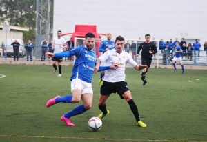 Enric y José Luis, pareja de baile en el partido. Foto: C. V.