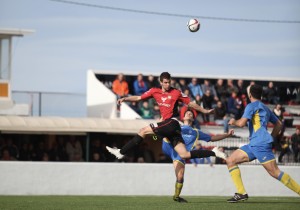 Górriz, que ya lleva diez golesesta temporada, en un lance del partido. Foto: Kevin Cabezuelo