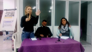 Roberta de Vita, Luis Gonzaga y Natalia Ojeda, durante la reunión de la Asociación Ibiza Afectados por los Alquileres. Fotos: C. V.