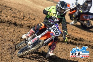 Rubén Cervantes, durante una de las mangas del nacional de motocross.