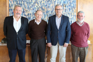 El president d'Eivissa, Vicent Torres, ha rebut avui Josep Massot, historiador, filòleg i director de  Publicacions de l'Abadia de Montserrat.