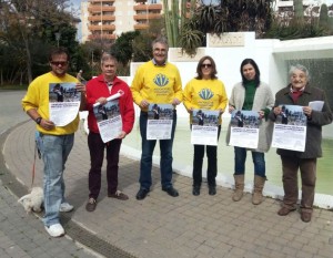 Los responsables de la campaña humanitaria presentaron esta iniciativa en el parque de la Paz.