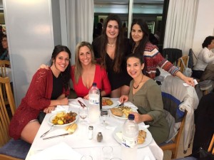 Varias de las integrantes del Bfit-Muchoticket Puchi, durante la cena de este sábado.