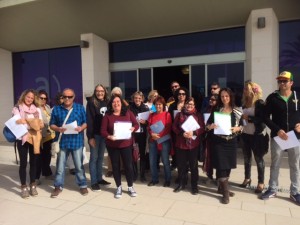 Los artesanos y vendedores presentaron las alegaciones ante el Ayuntamiento de Sant Antoni. 