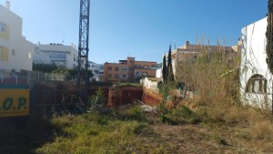 El solar con la obra abandonada en Ca n'Escandell.