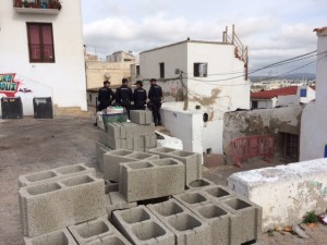 Los bloques de hormigón para tapiar las casas. 