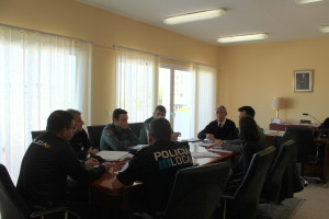 Imagen de la reunión para coordinar el operativo policial del desalojo de sa Penya. 