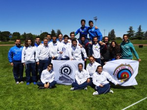 Una foto de grupo de los arqueros que participaron en el reciente Gran Premio de Lleida.