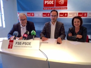 Vicent Torres, Antonio Hernando y Sofía Hernanz en rueda de prensa. 