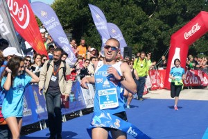 Adrián Guirado fue el vencedor de la cuarta edición de la Ibiza Media Maratón. Fotos: C. V.