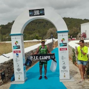 Campillo celebra la victoria en la segunda edición de la Ibiza Blue Challenge. 