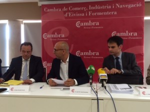 Pedro Horrach, Juan Manuel Costa y Pablo Ruz, en rueda de prensa. 