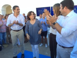 Soraya Sáenz de Santamaría, junto a los candidatos de Baleares. 