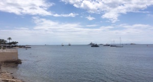 Varias embarcaciones fondean a estas horas en la bahía de ses Figueretes. 