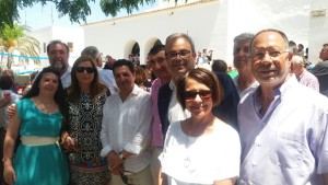 Los candidatos socialistas Sofía Hernanz y Toni Costa han estado hoy en las fiestas de Sant Joan. 